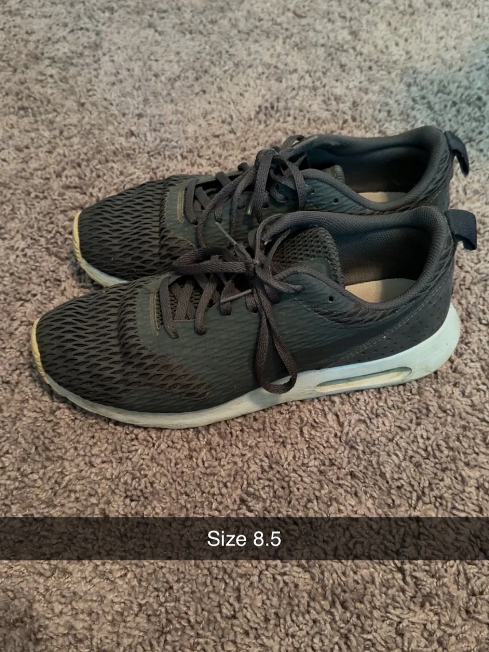 Nike Men's Black Running Sneakers with White Midsole
